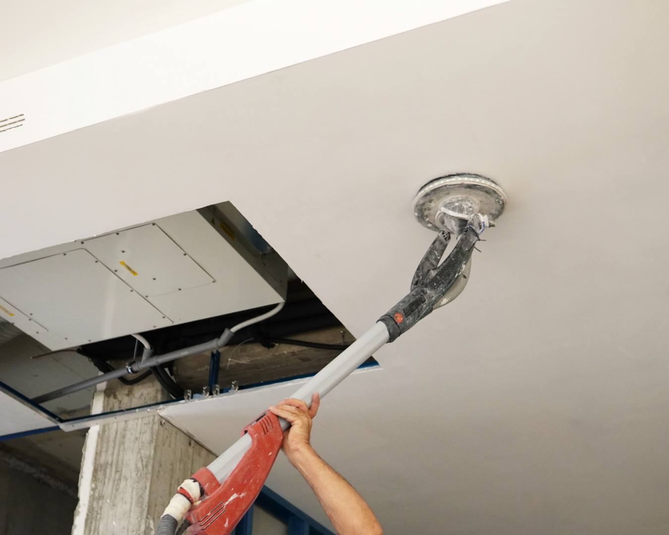 Renovation work on ceiling surface